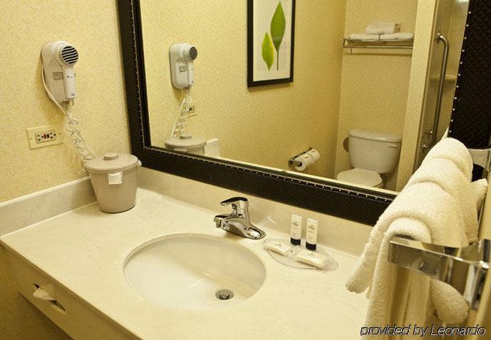 Fairfield Inn And Suites By Marriott Chicago St. Charles Saint Charles Exterior photo